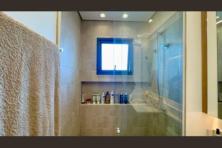 Apartamento à venda com 151m², 2 quartos e 2 vagas Apartamento à venda com 151m², 2 quartos e 2 vagasBanheiro da Suíte 2