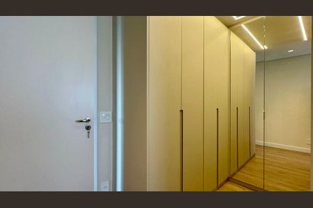 Apartamento à venda com 151m², 2 quartos e 2 vagas Apartamento à venda com 151m², 2 quartos e 2 vagasSuíte 2