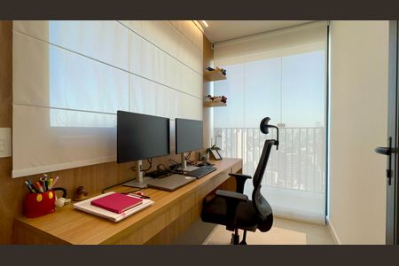 Apartamento à venda com 151m², 2 quartos e 2 vagas Apartamento à venda com 151m², 2 quartos e 2 vagasVaranda da suite