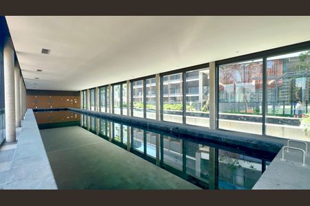 Apartamento à venda com 151m², 2 quartos e 2 vagas Apartamento à venda com 151m², 2 quartos e 2 vagasPiscina Coberta