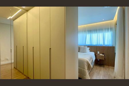 Apartamento à venda com 151m², 2 quartos e 2 vagas Apartamento à venda com 151m², 2 quartos e 2 vagasSuíte 2
