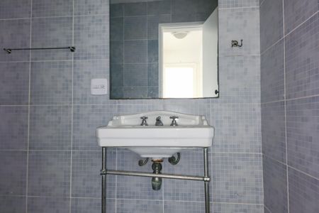 Apartamento para alugar com 120m², 3 quartos e 2 vagasBanheiro Social 