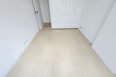 Apartamento para alugar com 120m², 3 quartos e 2 vagasQuarto 2 