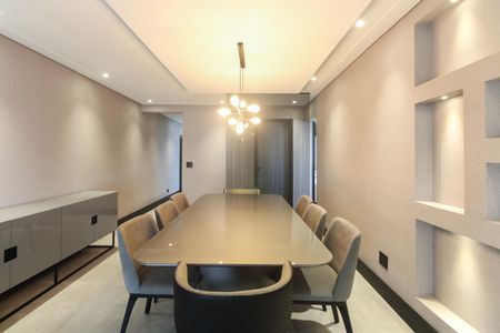 Apartamento à venda com 144m², 2 quartos e 1 vagaSala 