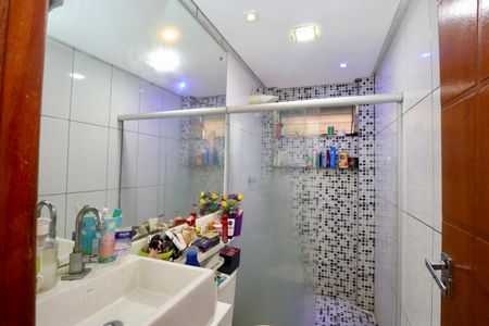 Apartamento para alugar com 71m², 2 quartos e sem vagaBanheiro