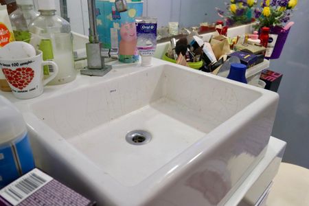 Apartamento para alugar com 71m², 2 quartos e sem vagaBanheiro