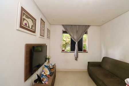 Apartamento para alugar com 71m², 2 quartos e sem vagaSala 