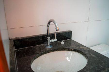 Casa de condomínio à venda com 40m², 2 quartos e sem vagaBanheiro