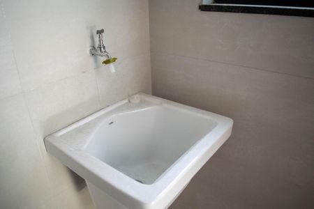 Casa de condomínio à venda com 40m², 2 quartos e sem vagaÁrea de Serviço