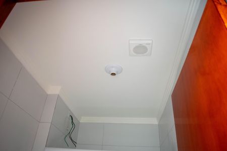 Casa de condomínio à venda com 40m², 2 quartos e sem vagaBanheiro