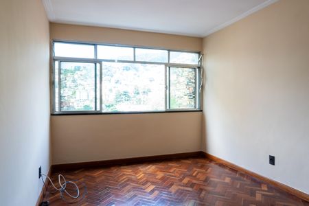 Apartamento à venda com 80m², 3 quartos e 1 vaga