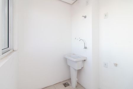 Apartamento à venda com 75m², 3 quartos e 2 vagas Apartamento à venda com 75m², 3 quartos e 2 vagasCozinha e Área de Serviço