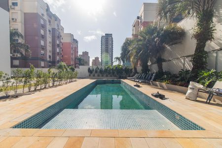Apartamento à venda com 75m², 3 quartos e 2 vagas Apartamento à venda com 75m², 3 quartos e 2 vagasÁrea comum - Piscina