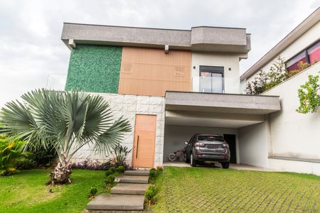 Casa de condomínio à venda com 441m², 5 quartos e 4 vagas Casa de condomínio à venda com 441m², 5 quartos e 4 vagasGaragem