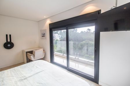 Casa de condomínio à venda com 441m², 5 quartos e 4 vagas Casa de condomínio à venda com 441m², 5 quartos e 4 vagasSuíte 2