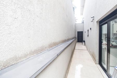 Casa de condomínio à venda com 441m², 5 quartos e 4 vagas Casa de condomínio à venda com 441m², 5 quartos e 4 vagasCorredor