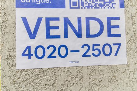 Casa de condomínio à venda com 441m², 5 quartos e 4 vagas Casa de condomínio à venda com 441m², 5 quartos e 4 vagasVista da Rua