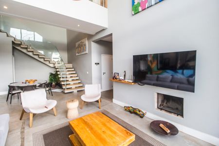 Sala  de casa de condomínio à venda com 2 quartos, 441m² em Cidade Tamboré, Santana de Parnaíba