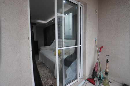 Varanda de apartamento à venda com 2 quartos, 50m² em Vila Antonieta, São Paulo