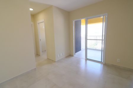 Sala de apartamento à venda com 2 quartos, 58m² em Vila Osasco, Osasco