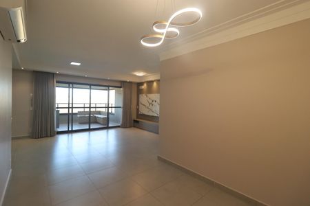 Apartamento para alugar com 126m², 3 quartos e 2 vagasSala