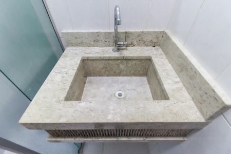 Casa de condomínio à venda com 56m², 2 quartos e 1 vaga Casa de condomínio à venda com 56m², 2 quartos e 1 vagaBanheiro