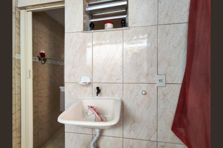 Casa à venda com 60m², 2 quartos e sem vagaBanheiro de serviço