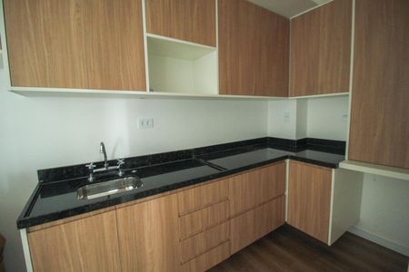 Cozinha de apartamento para alugar com 2 quartos, 52m² em Quarta Parada, São Paulo