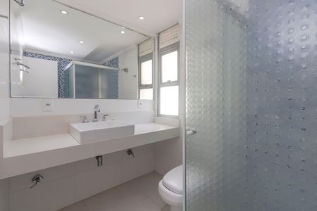 Apartamento à venda com 106m², 3 quartos e 1 vagaBanheiro da Suíte