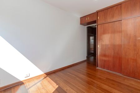 Apartamento à venda com 106m², 3 quartos e 1 vagaSuíte