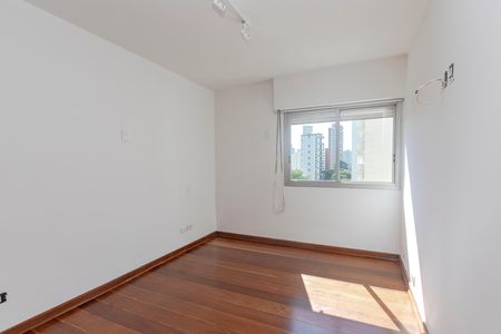 Apartamento à venda com 106m², 3 quartos e 1 vagaSuíte