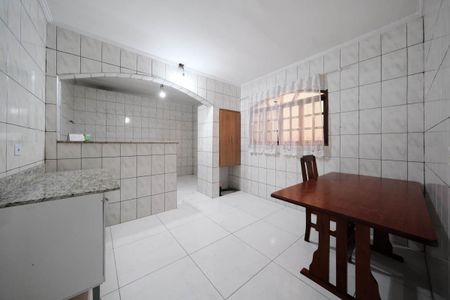 Casa para alugar com 86m², 3 quartos e 2 vagasCozinha