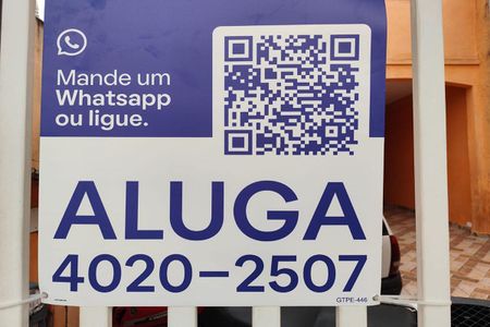 Casa para alugar com 86m², 3 quartos e 2 vagasFachada