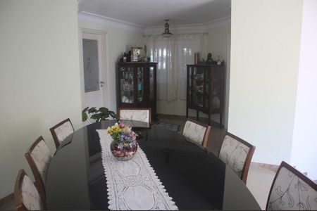 Casa à venda com 636m², 6 quartos e 8 vagasFoto 29