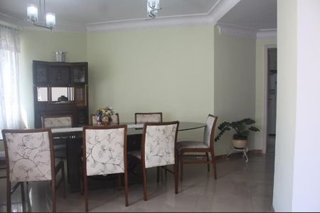 Casa à venda com 636m², 6 quartos e 8 vagasFoto 28