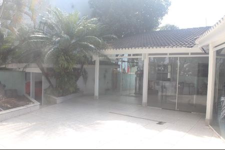 Casa à venda com 636m², 6 quartos e 8 vagasFoto 25