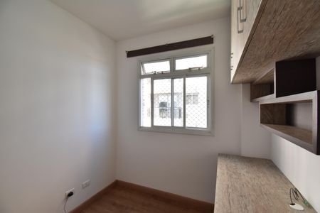 Apartamento para alugar com 67m², 3 quartos e 1 vagaQuarto 2