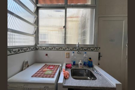 Apartamento à venda com 114m², 2 quartos e sem vagaÁrea de Serviço