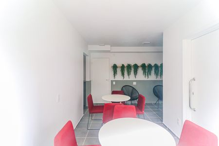 Apartamento para alugar com 35m², 2 quartos e sem vaga Apartamento para alugar com 35m², 2 quartos e sem vagaSalão de Jogos