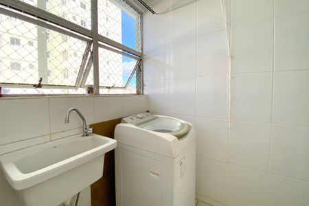 Apartamento à venda com 80m², 3 quartos e 2 vagas Apartamento à venda com 80m², 3 quartos e 2 vagasÁrea de Serviço