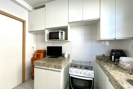 Apartamento à venda com 80m², 3 quartos e 2 vagas Apartamento à venda com 80m², 3 quartos e 2 vagasCozinha