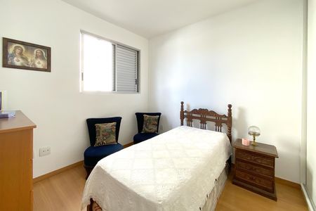 Apartamento à venda com 80m², 3 quartos e 2 vagas Apartamento à venda com 80m², 3 quartos e 2 vagasSuite