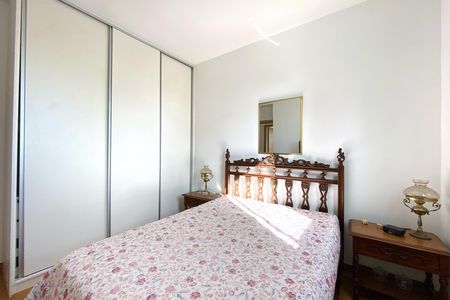 Apartamento à venda com 80m², 3 quartos e 2 vagas Apartamento à venda com 80m², 3 quartos e 2 vagasQuarto 1