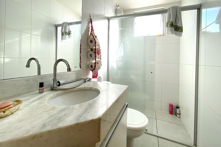 Apartamento à venda com 80m², 3 quartos e 2 vagas Apartamento à venda com 80m², 3 quartos e 2 vagasBanheiro