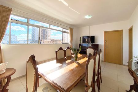 Sala de apartamento à venda com 3 quartos, 80m² em Colégio Batista, Belo Horizonte