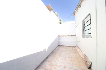 Casa para alugar com 100m², 3 quartos e 1 vagaQuintal