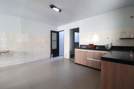 Casa para alugar com 100m², 3 quartos e 1 vagaCozinha