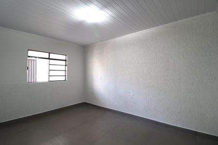 Quarto 1 de casa para alugar com 3 quartos, 100m² em Presidente Roosevelt, Uberlândia