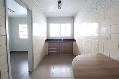 Casa para alugar com 100m², 3 quartos e 1 vagaCozinha