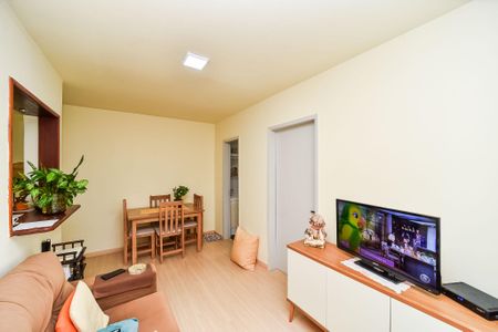 Sala de apartamento à venda com 1 quarto, 44m² em Vila Ipiranga, Porto Alegre